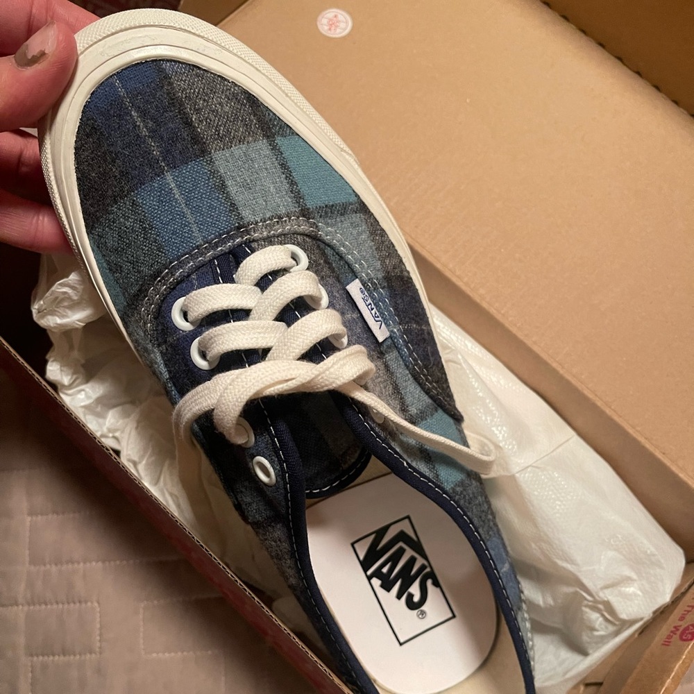 Pendleton vans woman 9.5